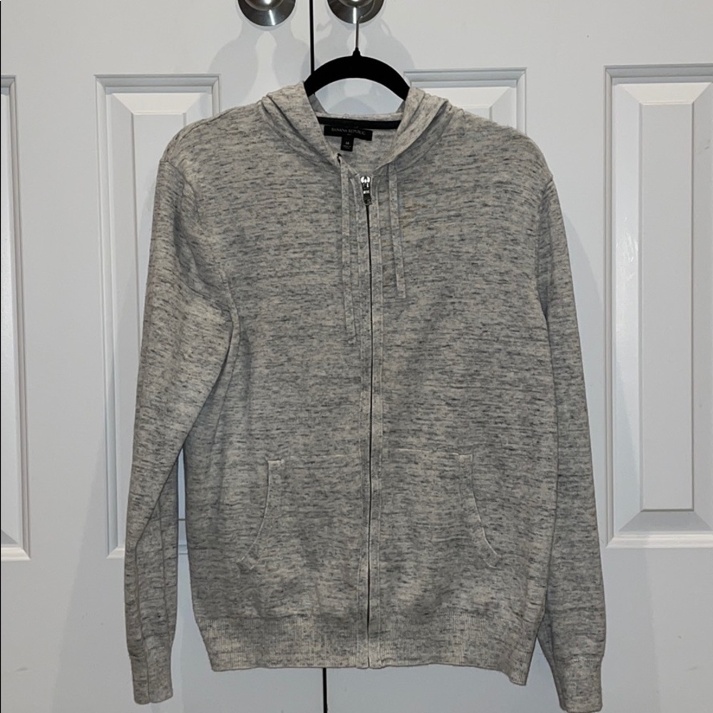 Men’s zip up hooded sweater